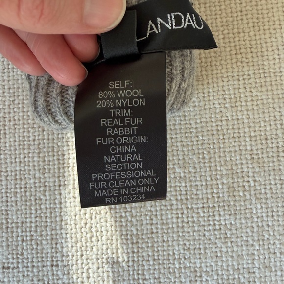 NWOT- Adrienne Landau Real Fur Trim Gray Knit Fingerless Gloves - Picture 6 of 7